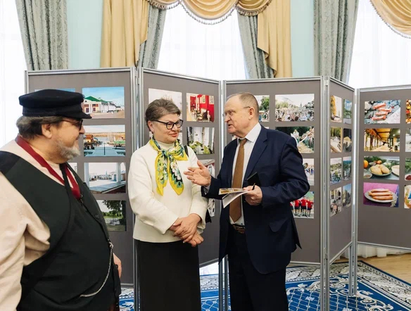 Иван Бахилов рассказал депутатам регионального парламента о благоустройстве и развитии туристического потенциала Касимовского округа Иван Бахилов сосредоточился на самых важных направлениях развития каждой сферы, подчеркнув значимость командной работы администрации округа.