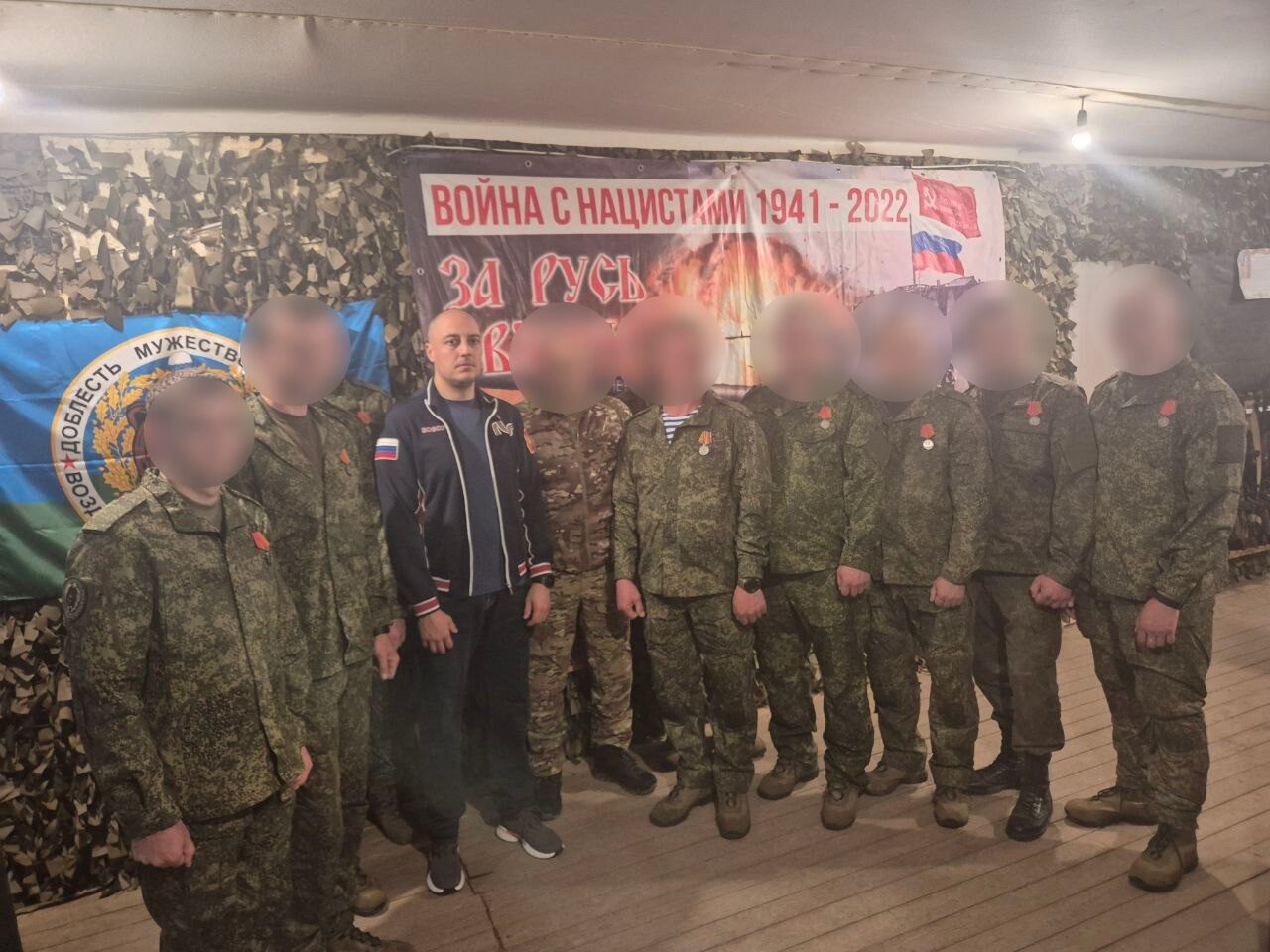 Новую технику доставил бойцам ВС РФ Артём Бранов от Рязанской области Наши бойцы получили новое оборудование для выполнения боевых задач. В их распоряжении квадроцикл, кроссовые мотоциклы, разведывательные и FPV-дроны.