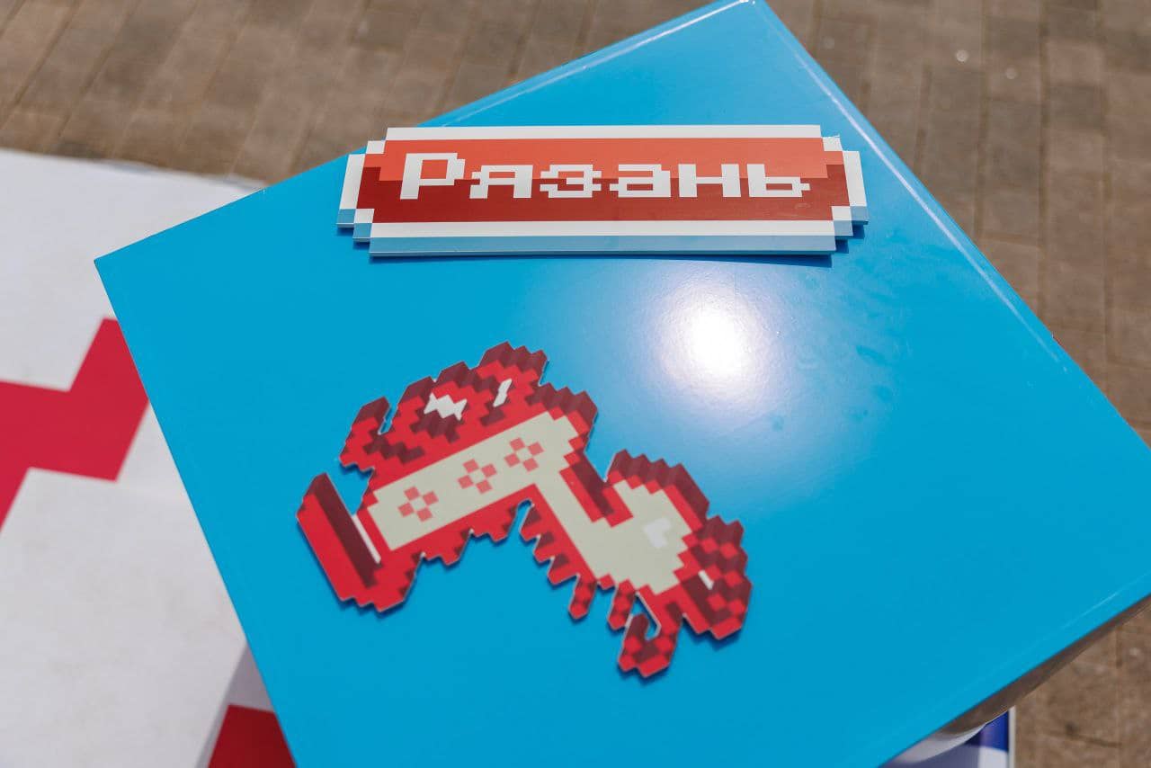 Снежанушка станет основой для будущего талисмана новогодней столицы 2025 года Снежанушка станет основой для будущего талисмана новогодней столицы 2025 года Команды предложили свои идеи символа Рязани как новогодней столицы 2025 года. Победителем стала «Снежанушка» – талисман от команды из Майкопа.