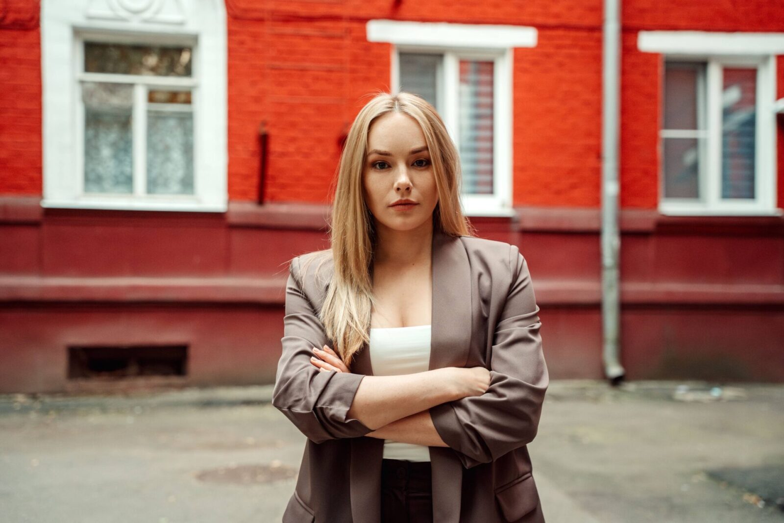 1-2-3 Production объявляет о старте съемок сериала «Госзащита» для телеканала ТНТ 1-2-3 Production объявляет о старте съемок сериала «Госзащита» для телеканала ТНТ Кинокомпания 1-2-3 Production приступила к съёмкам нового сериала «Госзащита» (16+) по заказу телеканала ТНТ. Проект расскажет историю бизнесмена, вынужденного начать новую жизнь под чужим именем.