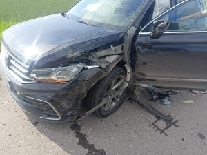 ДТП с участием машины медслужбы произошло в Рязанской области ДТП с участием машины медслужбы произошло в Рязанской области На улице Базарная рядом с перекрестком в 16:00 столкнулись автомобиль медслужбы марки «Лады Ларгус» и Volkswagen Tiquan.