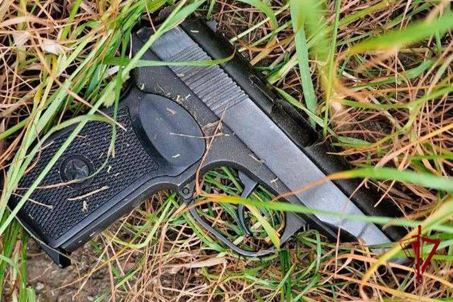 На военном объекте в Рязанской области пресекли теракт с использованием БПЛА Терориста, который намеревался его совершить, нейтрализовали.