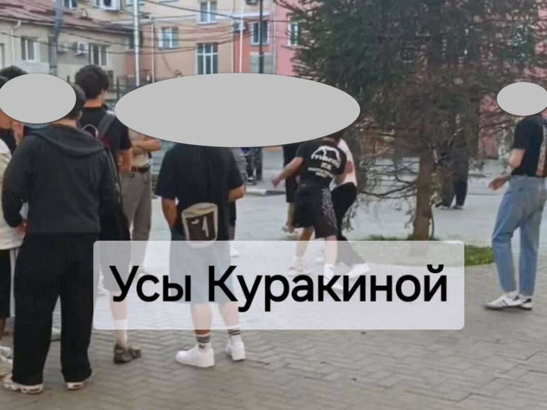 драка у места взрыва-min