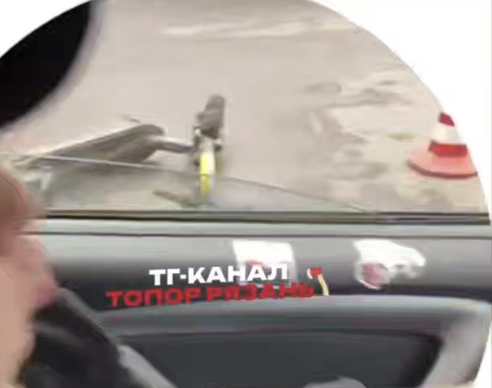 Легковой автомобиль сбил самокатчика в Рязани
