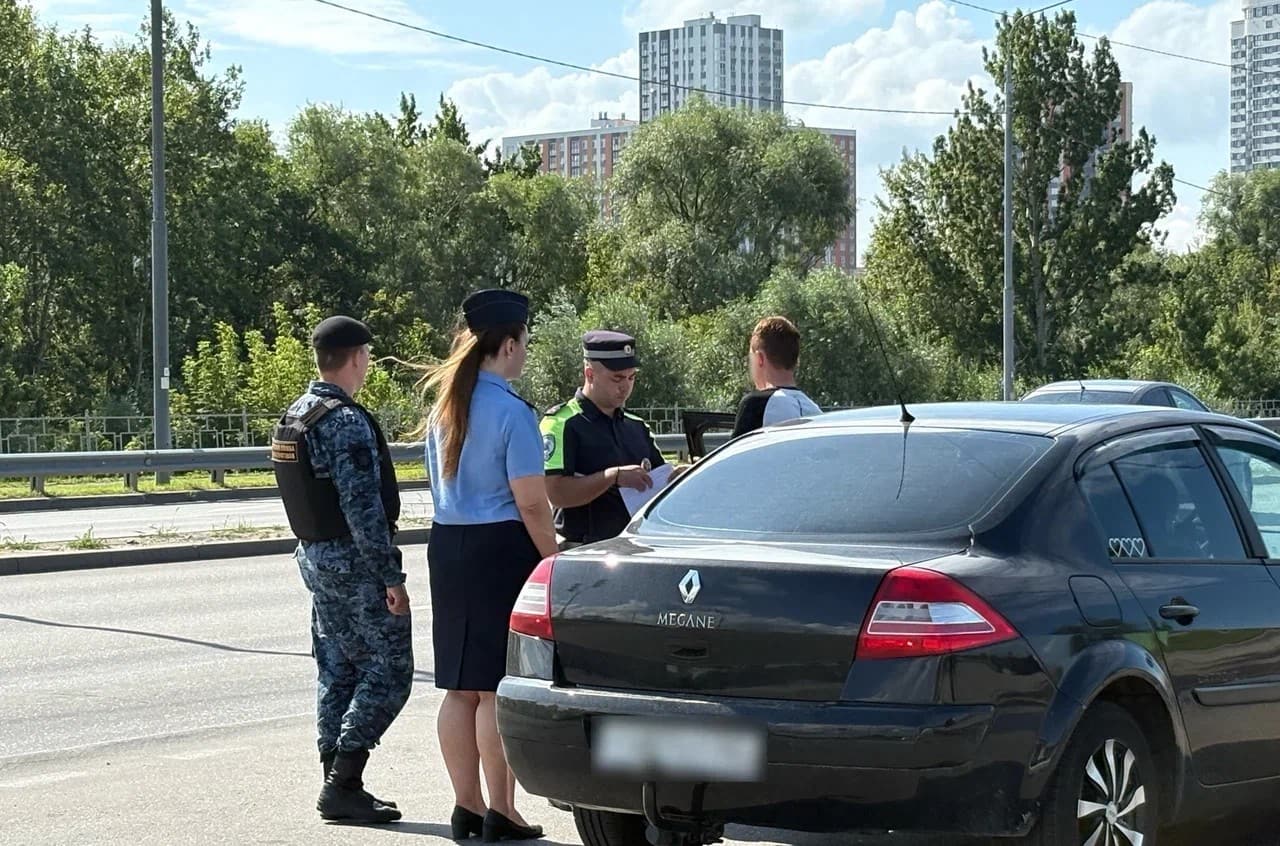 На посту ГИБДД в Рязани останавливали машины должников за электричество