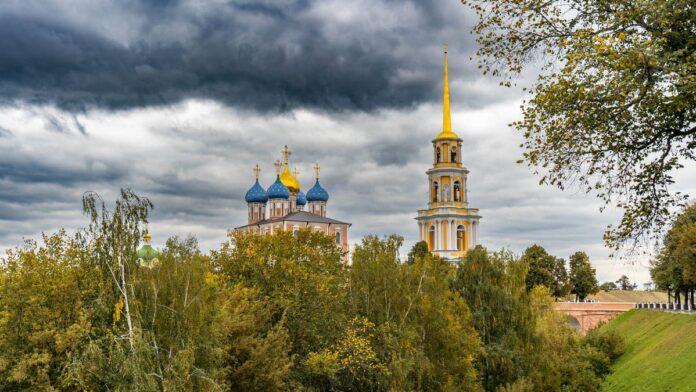 Кремль Рязань -min