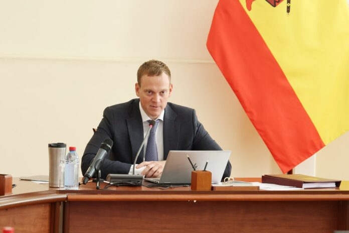 павел малков-min