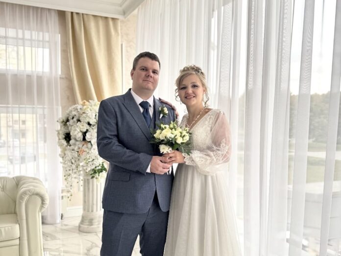 рязанец и волгоградка поженились после 17 лет знакомства в Сети