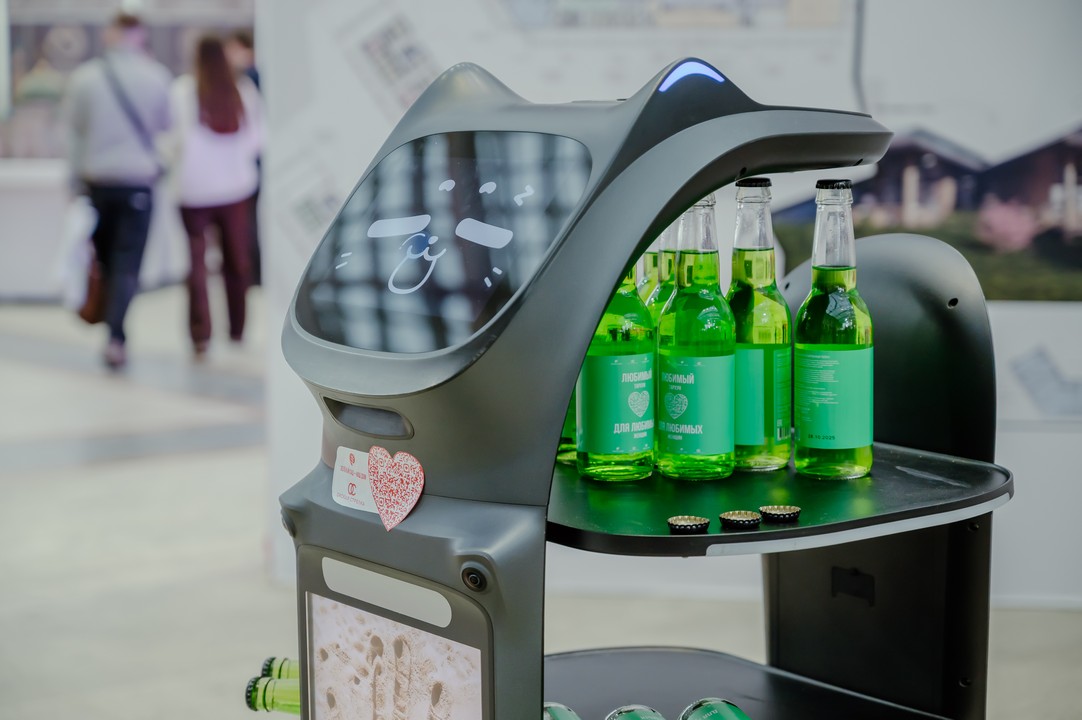 Проект «Окская стрелка» представили на Международном фестивале «Зодчество. Россия 2025» Проекты презентовали 16 регионов России, а также Куба, Бразилия и Китай. Наряду с Санкт-Петербургом, Красноярском, Калининградом и Севастополем свою концепцию комплексного развития прибрежной территории представила Рязань. 